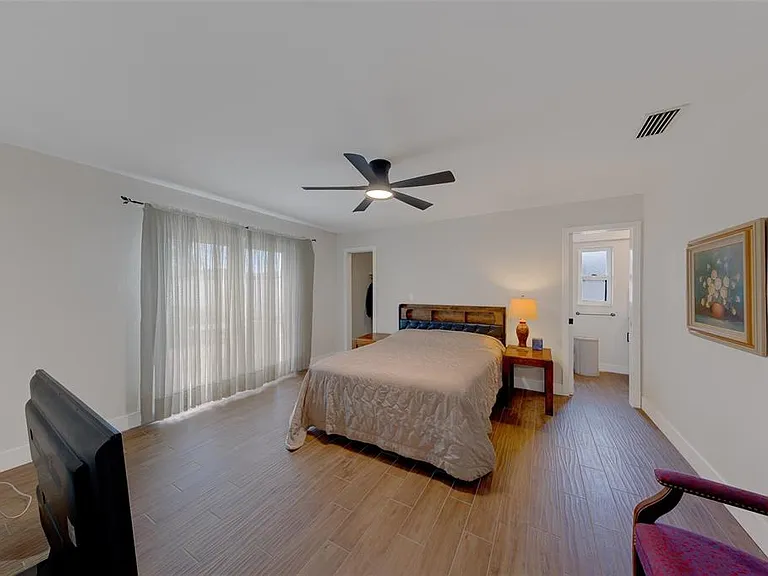 11602 Grove St — Photo 23