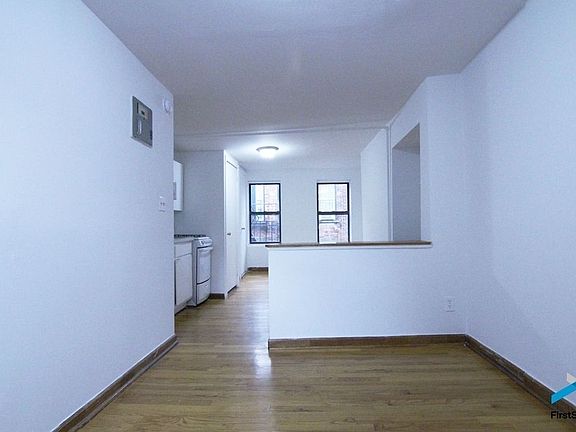 2nd image of 225 E 5th St APT 5BR