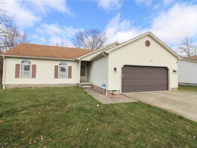 4950 Signature Cir, Youngstown, OH, 44515