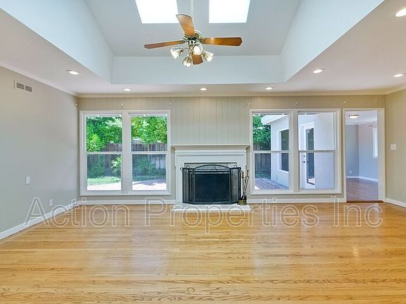 3rd image of 1655 Bonita Ave