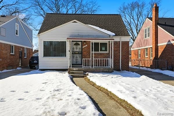 1st image of 14581 Chatham St