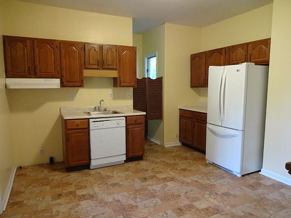2nd image of 549 E Norris Dr