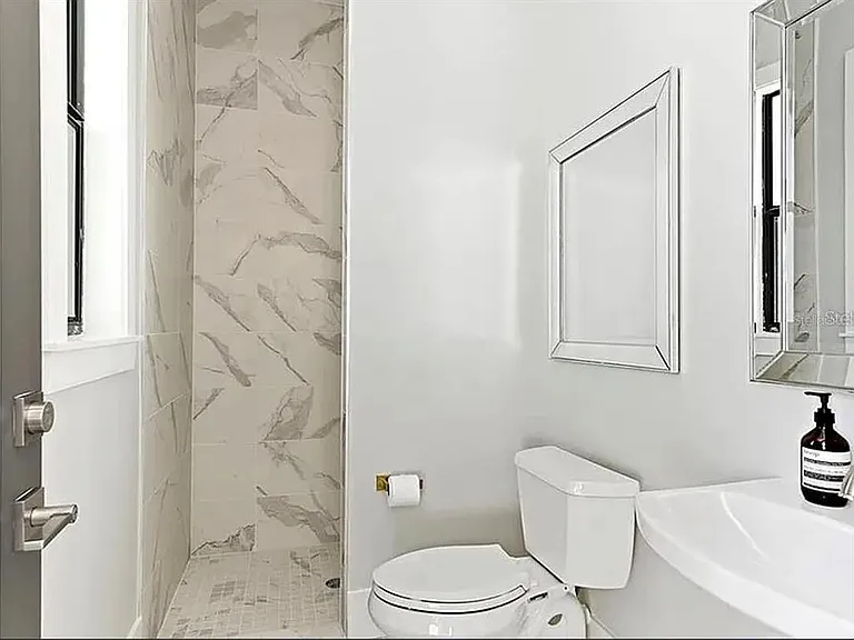 2234 Howard Dr — Photo 6