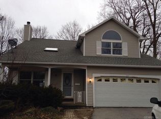 247 Lemoyn Ave, Rochester, NY 14612