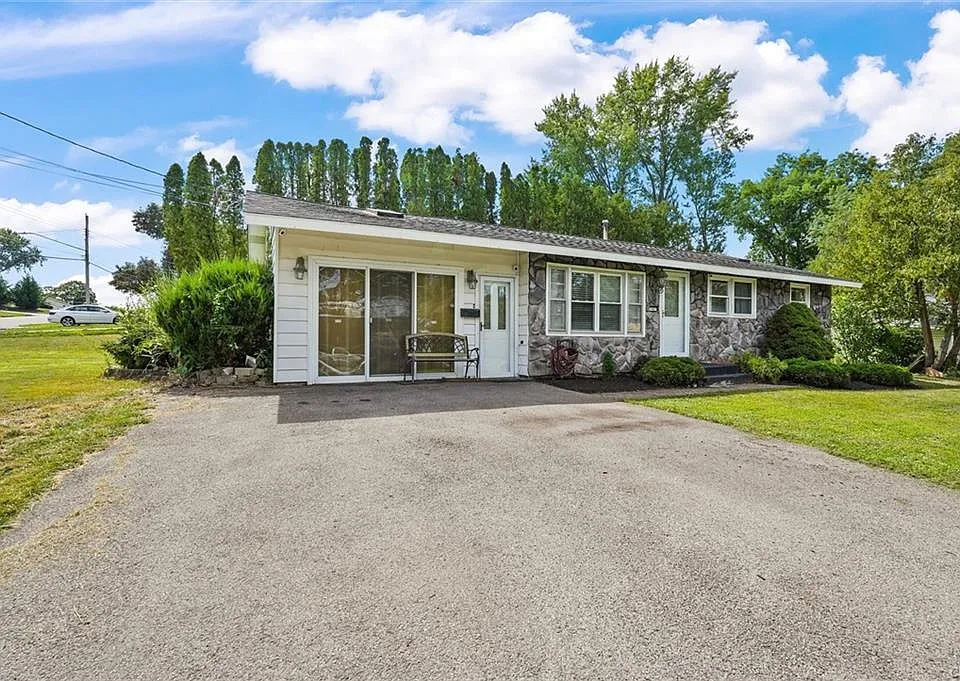 101 Moyer Heights Dr
