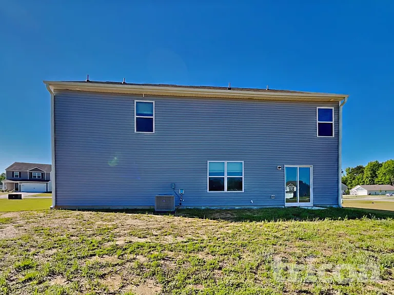 260 Chedworth Dr — Photo 20