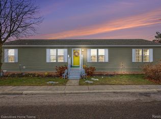 46229 Worlington Dr, Macomb, MI 48044