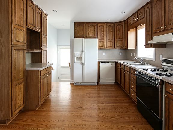 5th image of 3312 Dogwood Dr