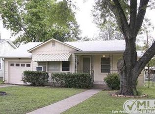 15 Rosemont Dr, San Antonio, TX 78201