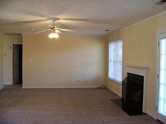 3rd image of 4308 Buckhurst Dr
