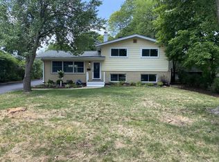 308 Westwood Dr, Wheaton, IL 60187