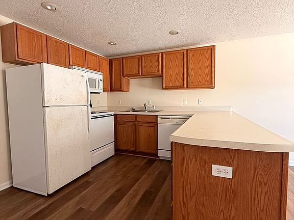 4th image of 1977 Emily APT G