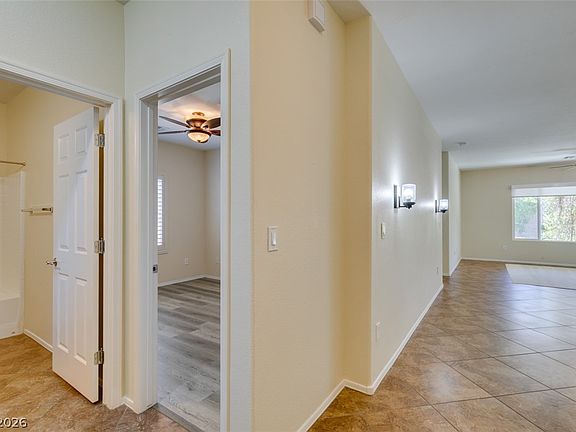 4th image of 2349 Canyonville Dr