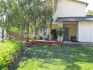 2nd image of 3915 Deer Hill Dr