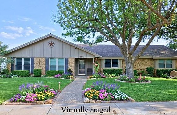 2nd image of 2809 Emerson Ln