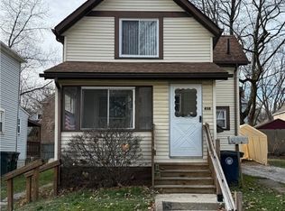 438 Black St, Akron, OH 44306