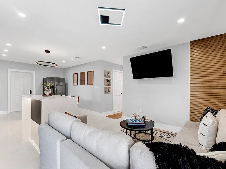 169 NW 42nd St #169 — Photo 9