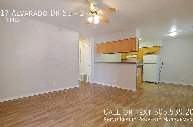 1017 Alvarado Dr SE #2 — Photo 2