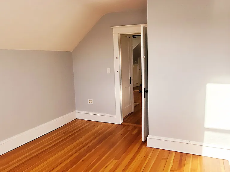103 Stephen St #4 — Photo 22