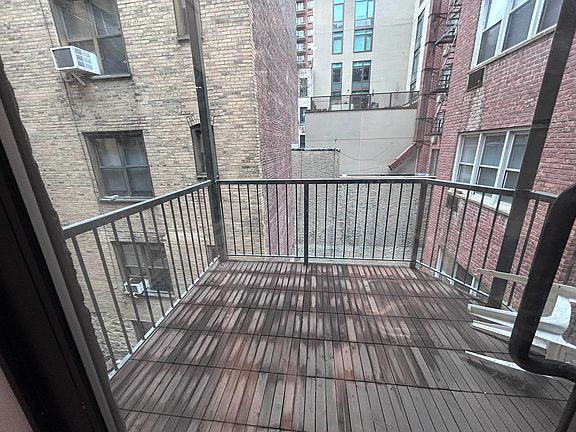 3rd image of 353 E 77th St APT 3