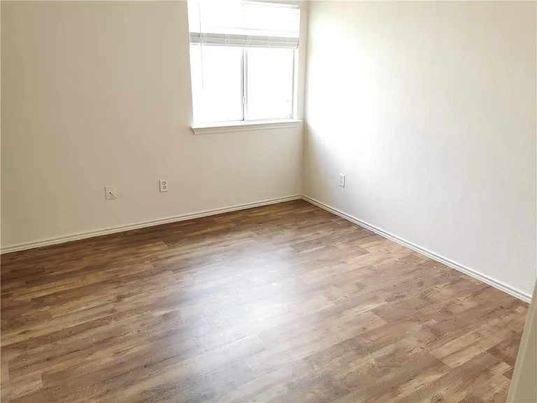 12100 Briarcreek Loop — Photo 11