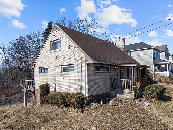 2nd image of 1534 Grant St