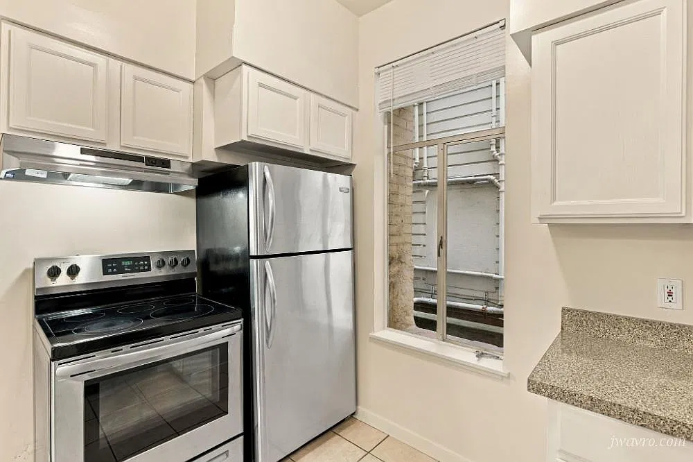 Spacious Remodeled 3bd/2ba Prime Pac Heights Apt! Must See! — Photo 1