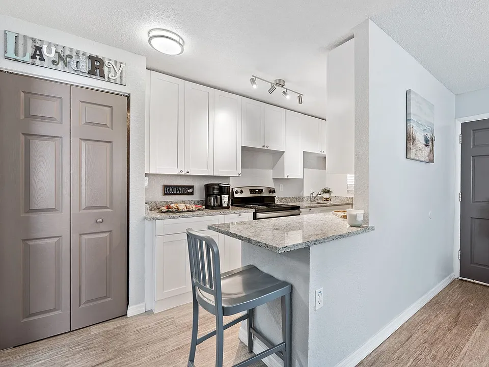 Indian River Shores Apartments