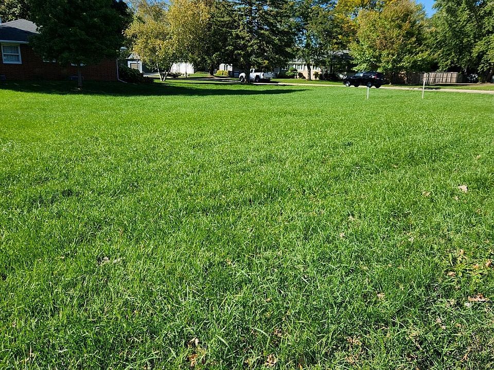 1st image of Xxx S Lincoln Ave