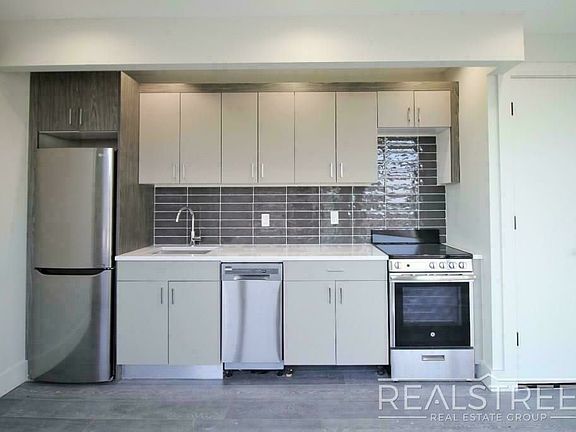 3rd image of 730 E 32nd St #6