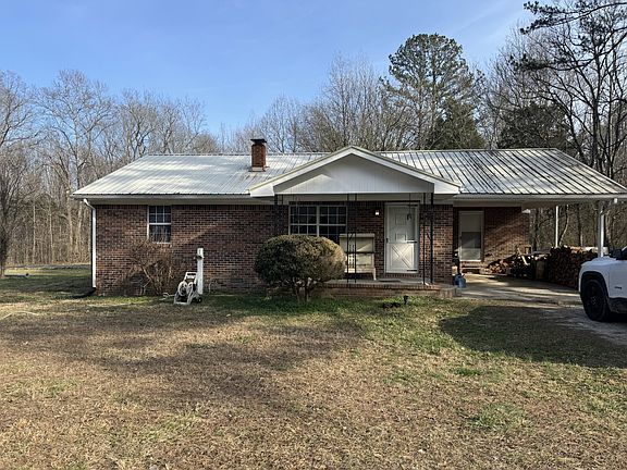 2nd image of 2133 Waynesboro Hwy