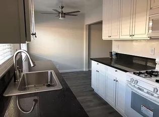 15470 Moorpark St #3, Sherman Oaks, CA 91403