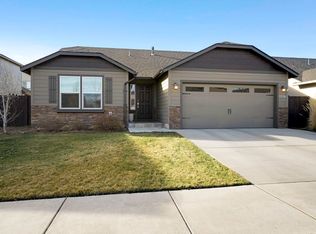 2378 NW Kingwood Ave, Redmond, OR