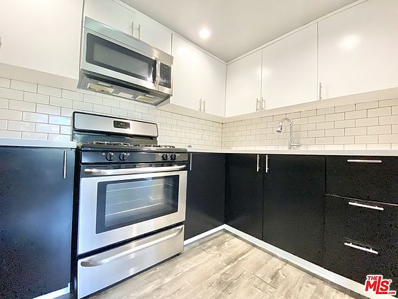 4th image of 534 N Los Robles Ave #5A