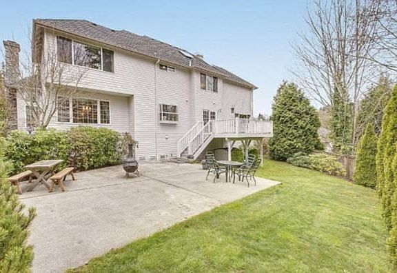 2nd image of 16496 SE 56th Pl