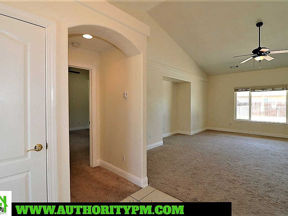 5th image of 5009 Lost Creek Ct