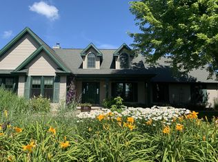 N8580 Town Hall Rd, Eldorado, WI 54932