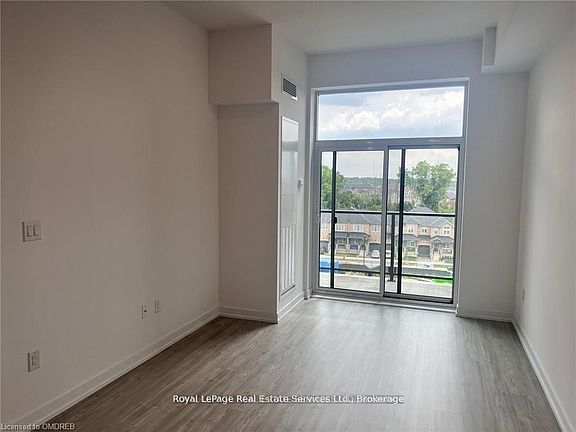 5th image of 450 Dundas St E #513