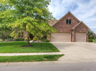 1716 Spring Beauty Dr, Avon, IN