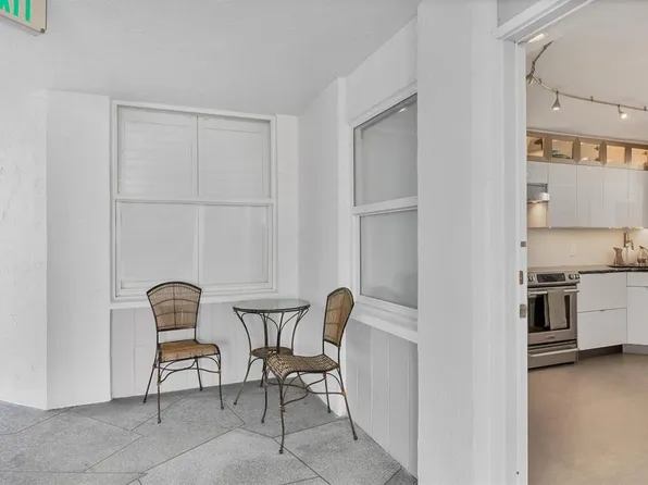 1770 Benjamin Franklin Dr APT 204, Sarasota, FL 34236
