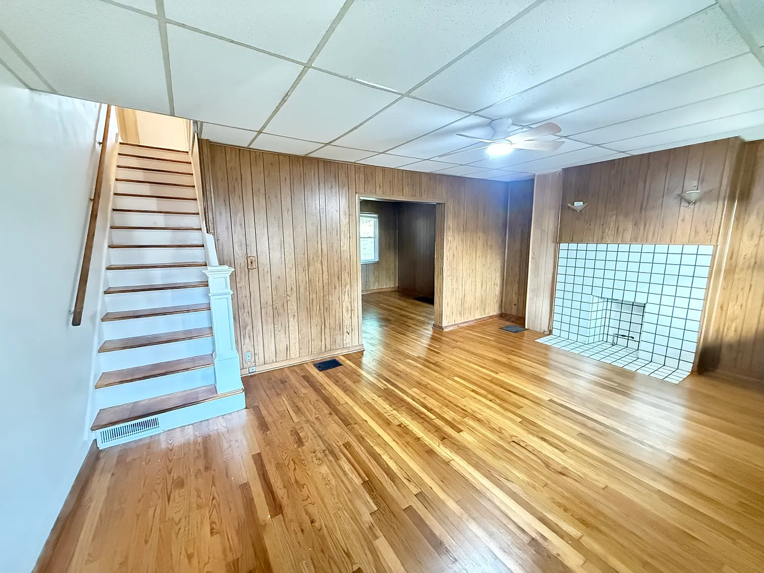 3 bed, 1222 sqft, $1,695 — Photo 2
