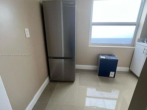 3rd image of 4121 SW 20th St #1