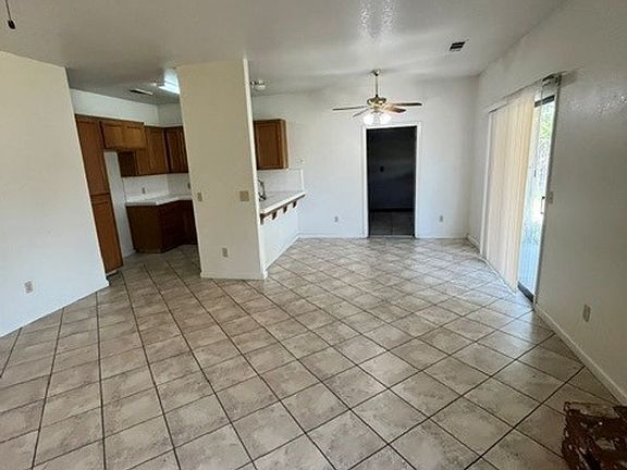 4th image of 1874 E Bridger Ave