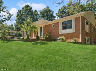 4 Ironwood Ct, Lake Zurich, IL 60047