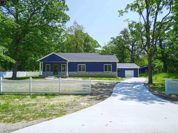 50902 Kenilworth Rd, South Bend, IN 46637