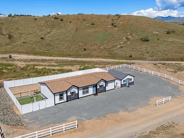 2270 S Aubrey Avenue, Dewey, AZ 86327