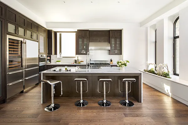 Sold by Dolly Lenz Real Estate LLC | media 41