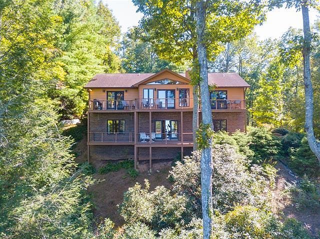 1st image of 4934 Canterbury Pl