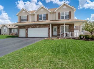 8529 Creek Ct, Machesney Park, IL 61115