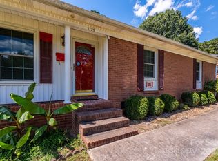 1725 Lakedell Dr, Charlotte, NC 28215